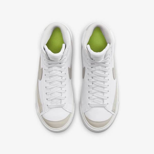 Nike Blazer Mid 77 SE Older Basketball Sko Børn Hvide Lysebeige | NK657IEW